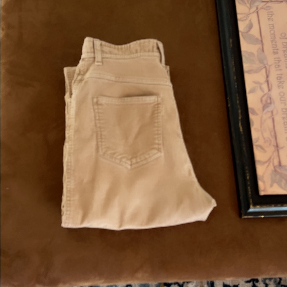 This is a very nice color hard to find the buckskin color corduroy
